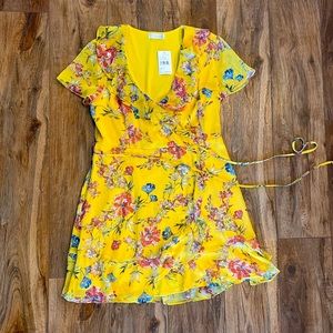 NWT Lush Floral Wrap Dress